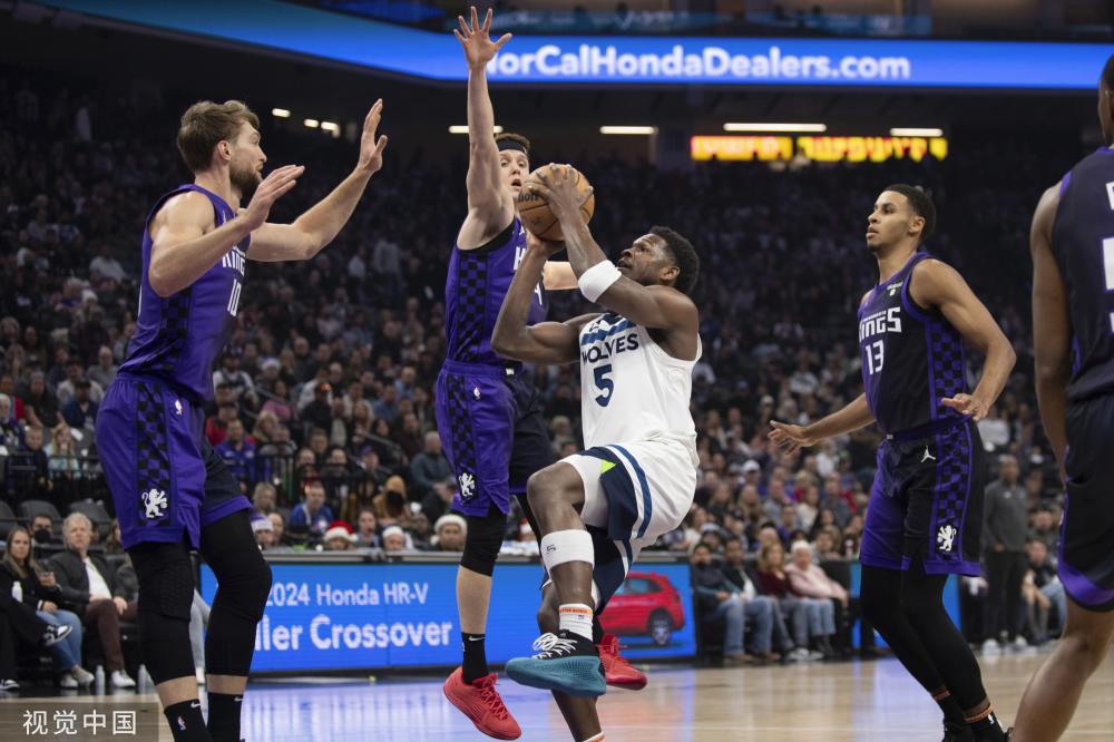 相比之下 相比之下