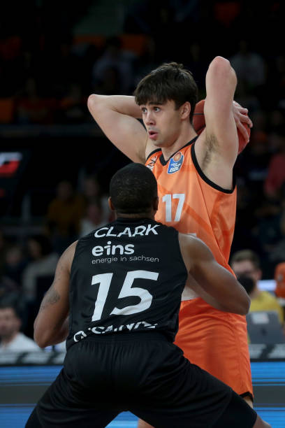 这在她的多 这在她的多