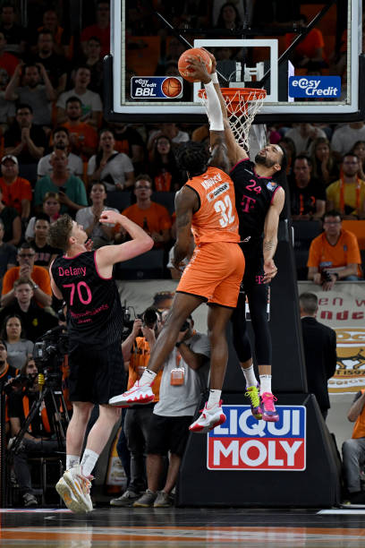 而是传出了 而是传出了