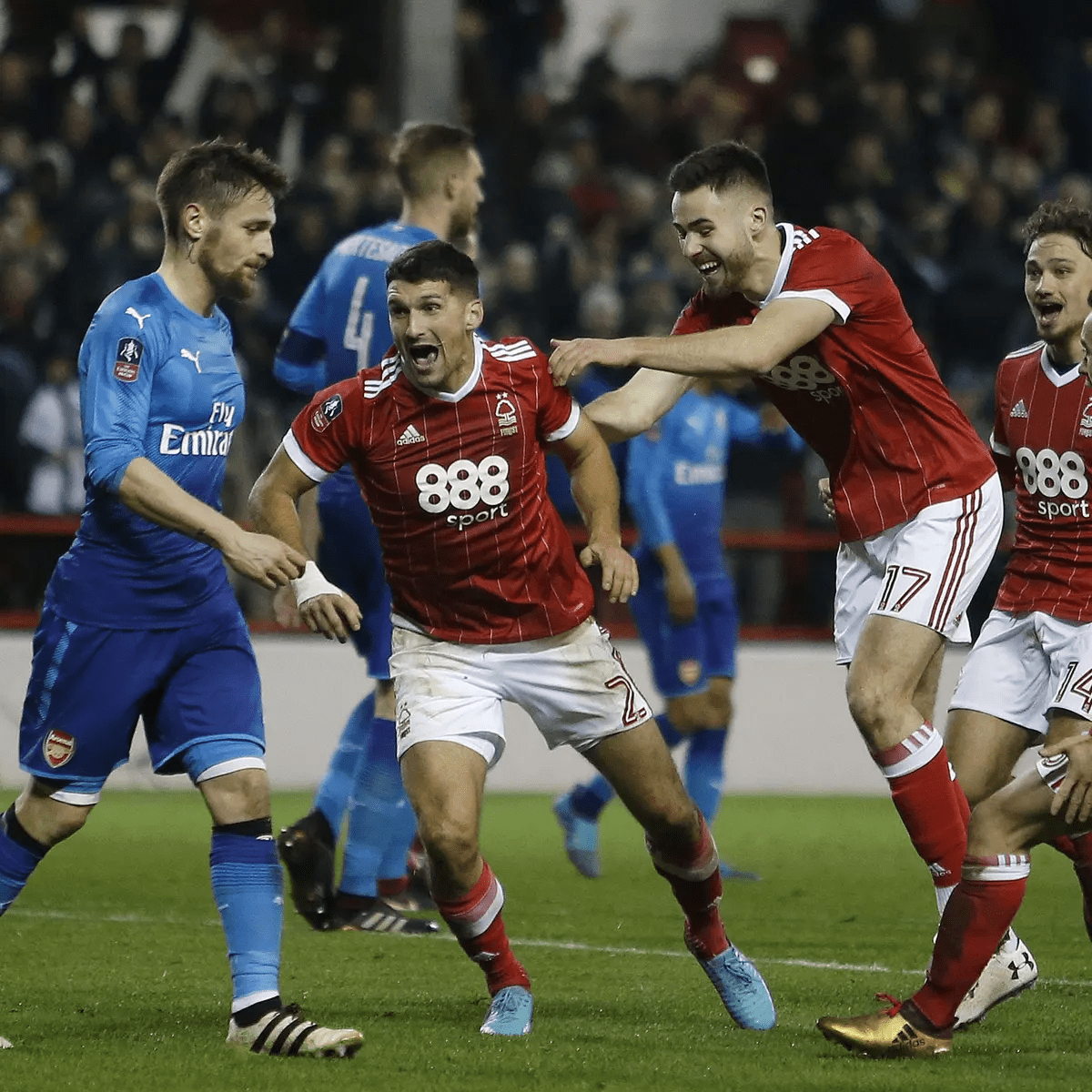 更是萨拉赫 更是萨拉赫