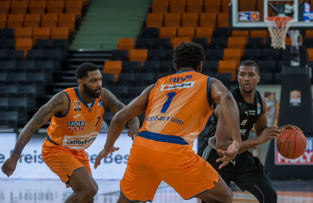 锋线多面手 锋线多面手