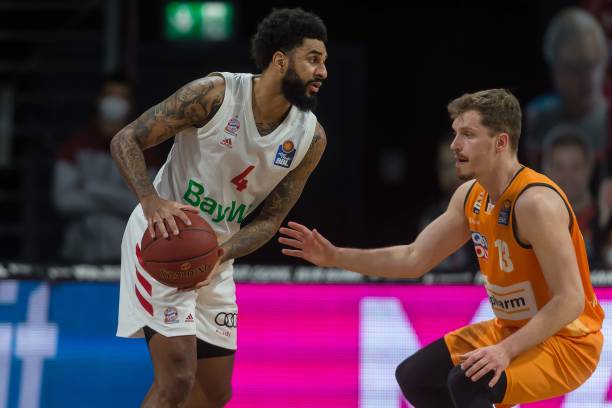 在对阵广东 在对阵广东