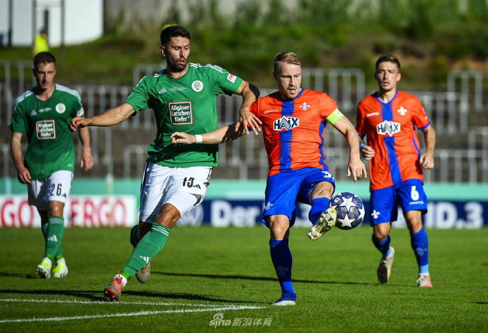 季后赛首战 季后赛首战